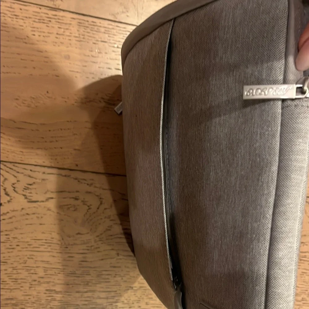 Grey Computer/Ipad Case with sleeve